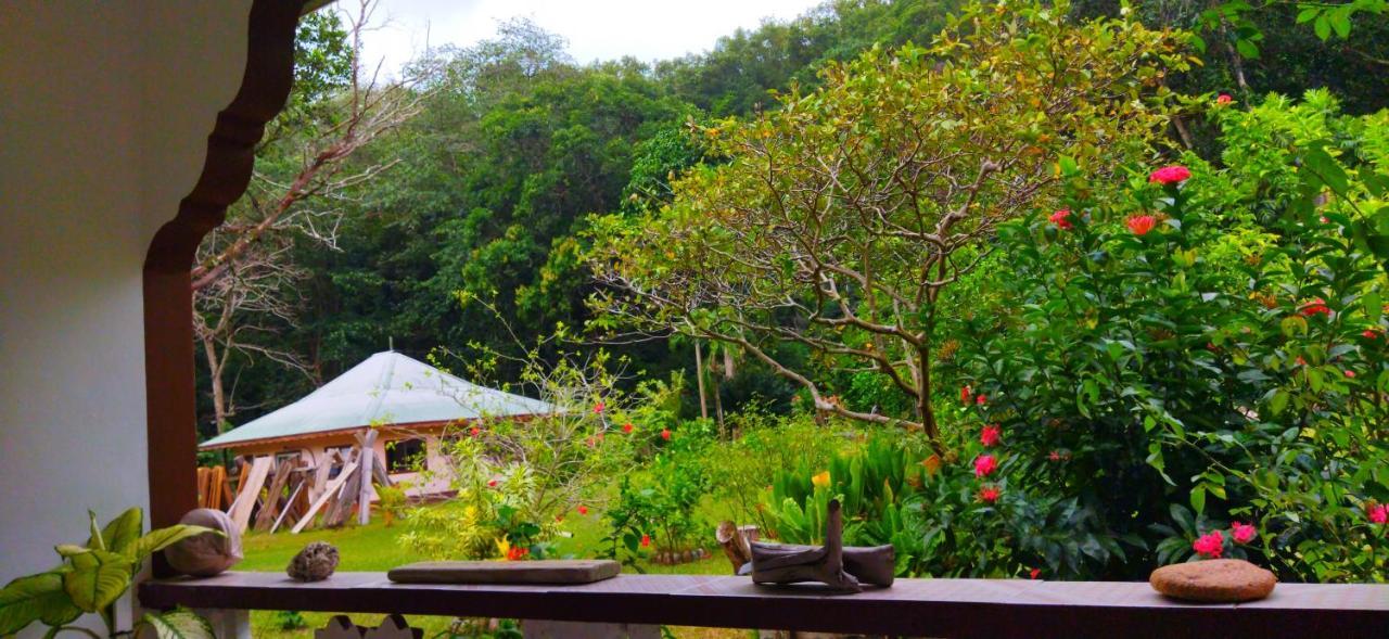 Dan Zoranz Self Catering Guest House La Digue Dış mekan fotoğraf