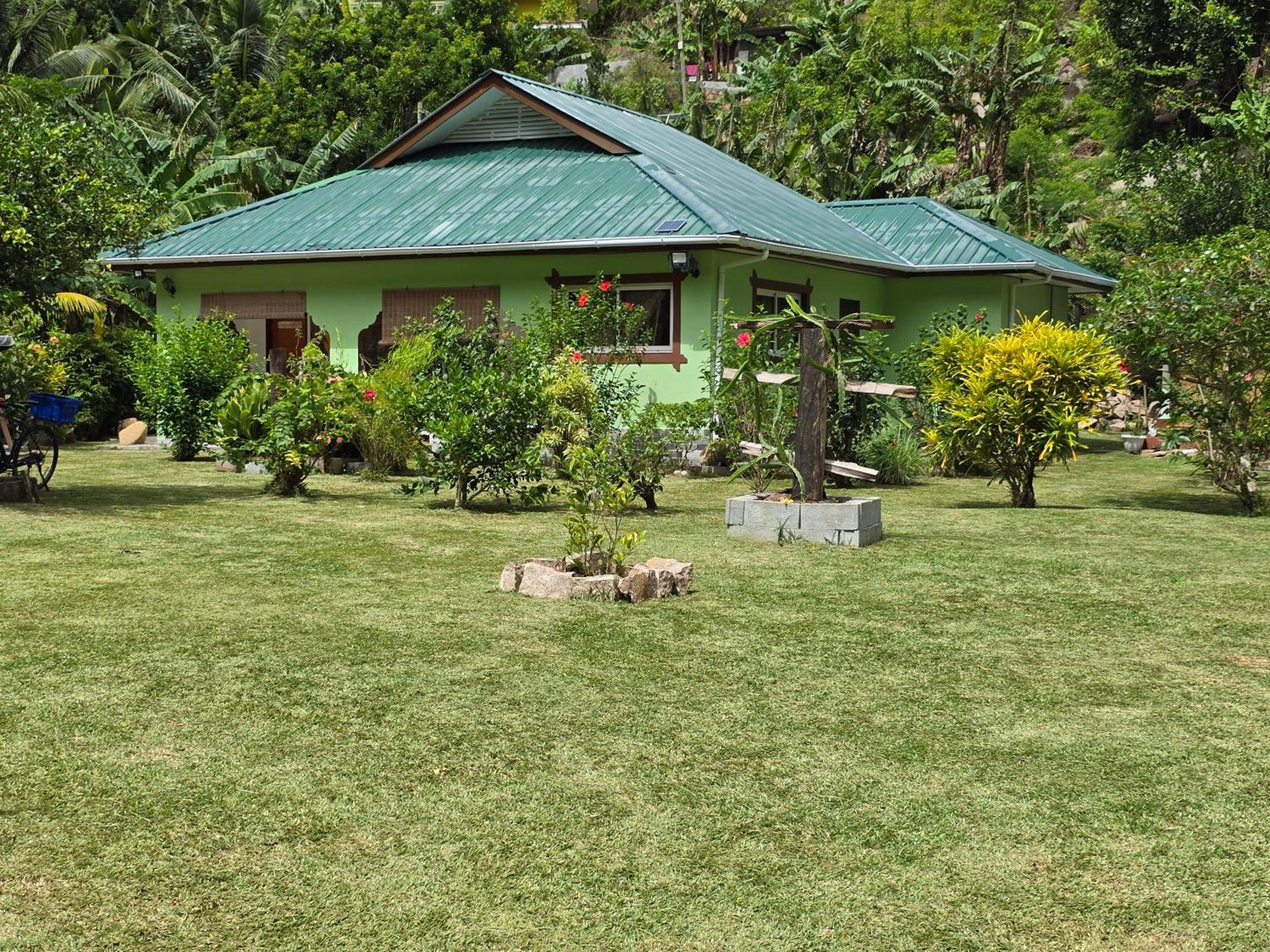 Dan Zoranz Self Catering Guest House La Digue Dış mekan fotoğraf